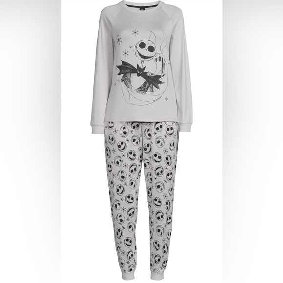 The Nightmare Before Christmas Women's 3 Piece Pajama set - Picture 6 of 6